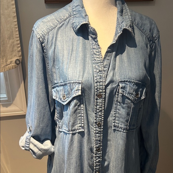 Philosophy Blue Chambray Top - Picture 4 of 5